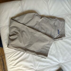 Patagonia Men's outdoor pants in Khaki - Size 34